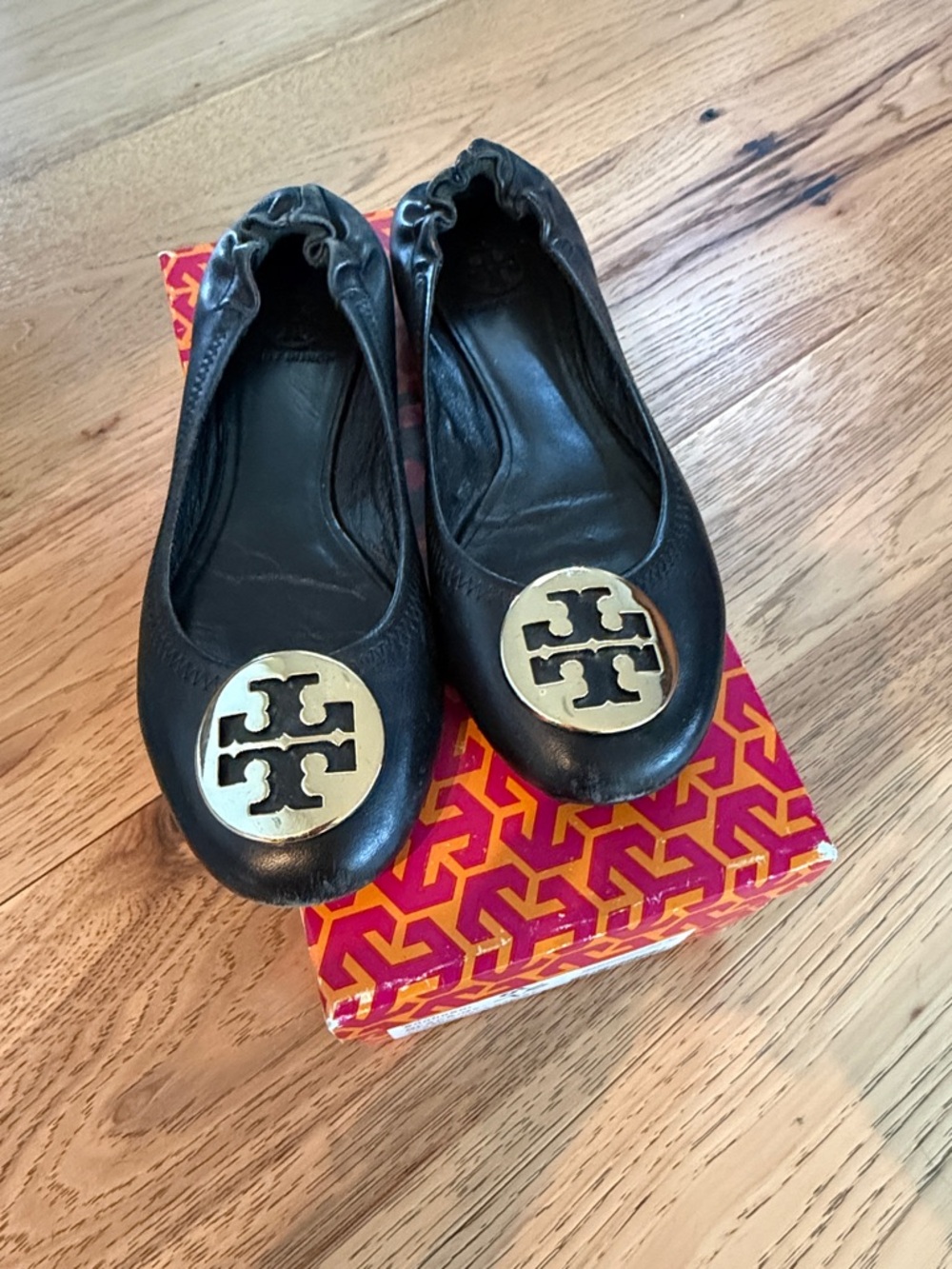 Tory Burch Black Leather Flats with Gold Logo Medallion 7.5